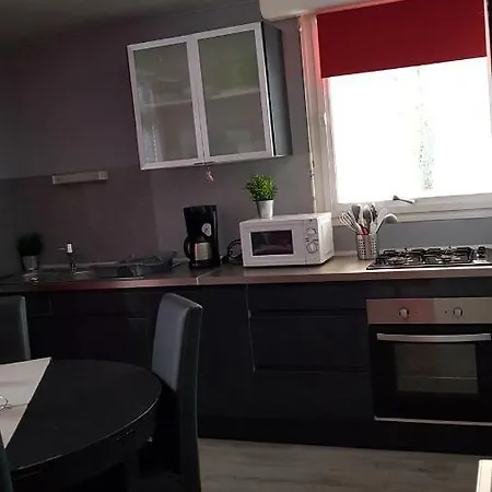 Dans Un Camping 아파트 *